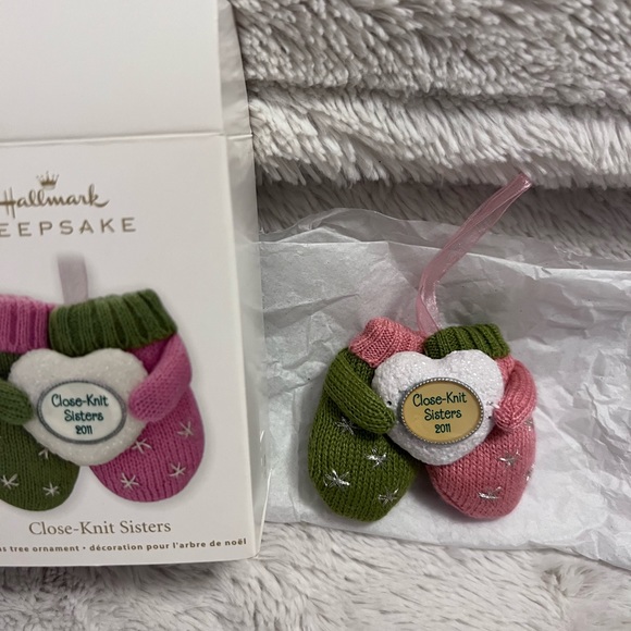 Hallmark Sisters Keepsake ornament - Picture 2 of 5